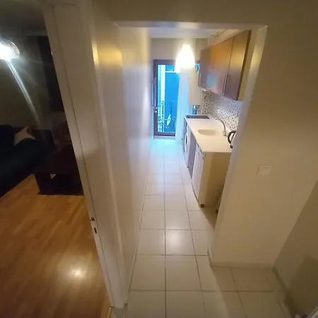 Lovely 1+1 Flat In An Amazing Area In Beyoglu! Апартаменты *