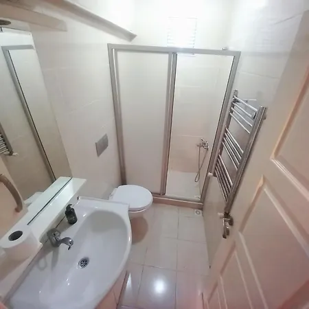 Lovely 1+1 Flat In An Amazing Area In Beyoglu! *
